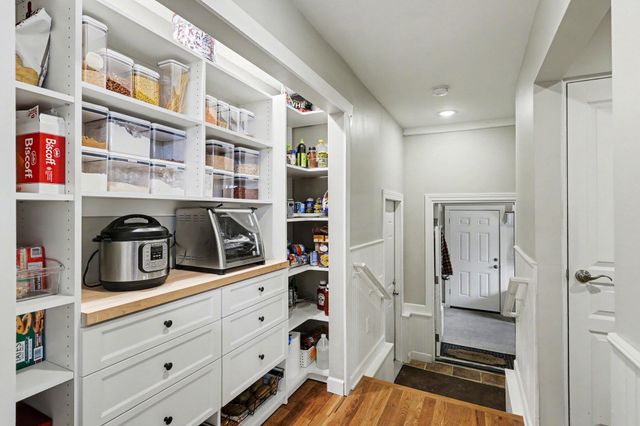 1575 Kellogg Road, Genoa Twp, MI 48114