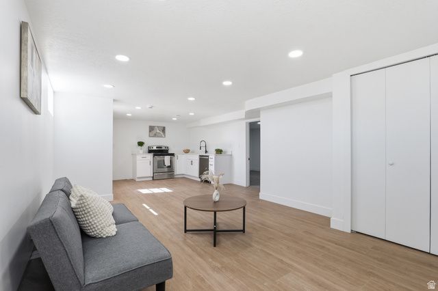 1611 SANDHILL RD, Orem, UT 84058