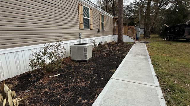 14348 W Ravine Run, Willis, TX 77318