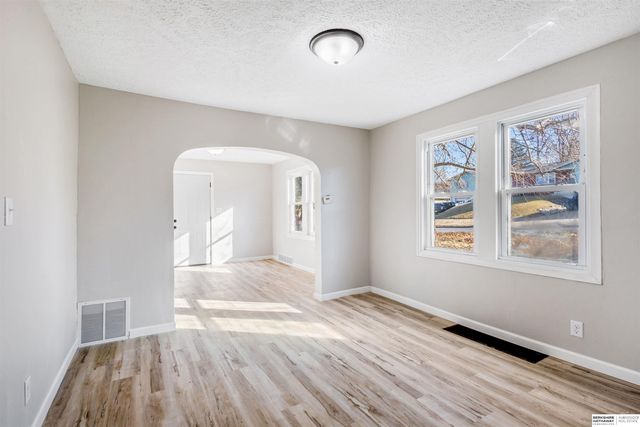 4502 Spring Street, Omaha, NE 68106