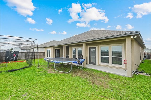 1481 Lady Claudia St, Corpus Christi, TX 78415