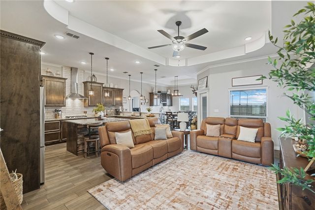 1481 Lady Claudia St, Corpus Christi, TX 78415