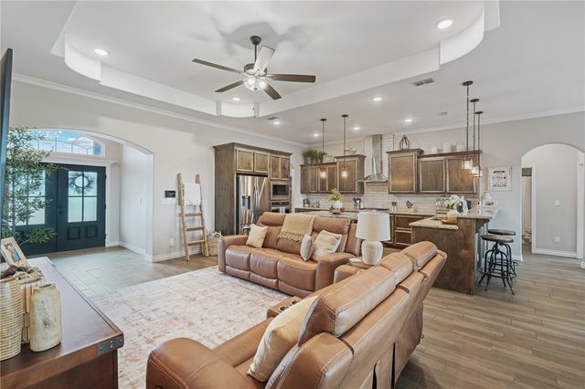 1481 Lady Claudia St, Corpus Christi, TX 78415