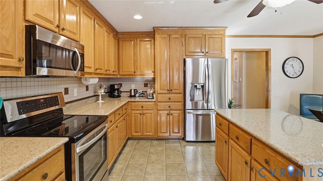 235 Parkwood Dr, Aylett, VA 23009