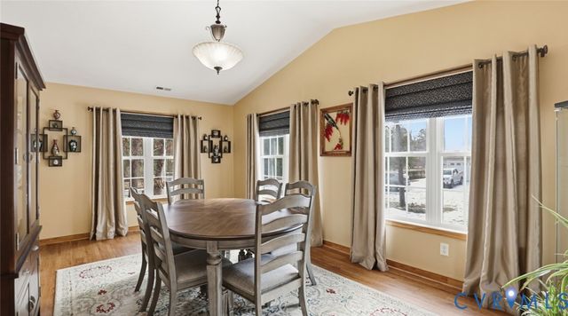 235 Parkwood Dr, Aylett, VA 23009