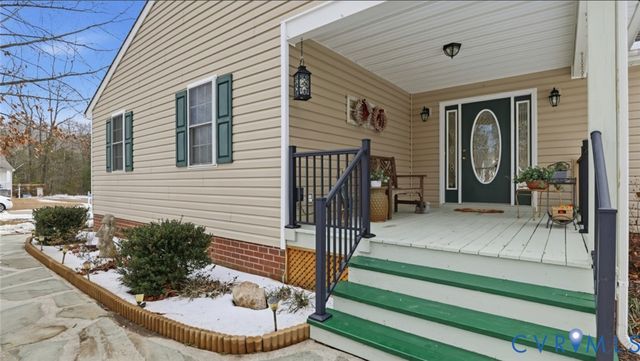 235 Parkwood Dr, Aylett, VA 23009