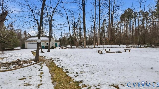 235 Parkwood Dr, Aylett, VA 23009