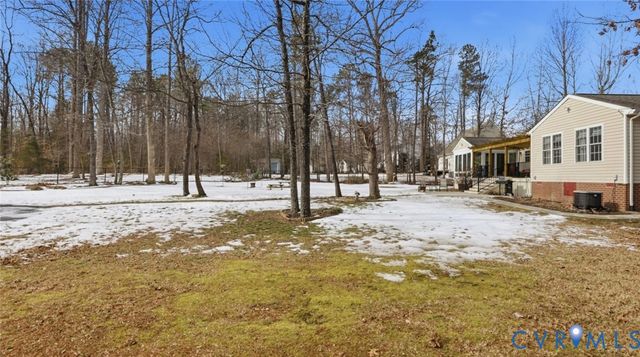 235 Parkwood Dr, Aylett, VA 23009