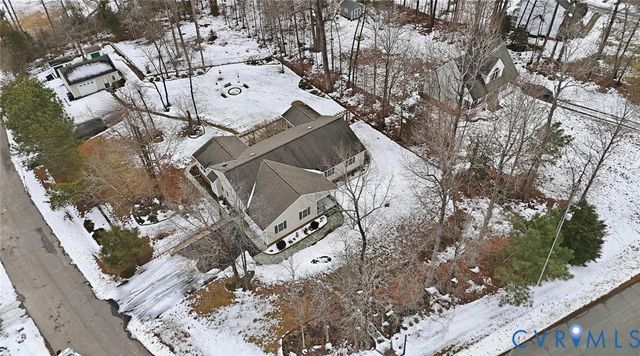 235 Parkwood Dr, Aylett, VA 23009