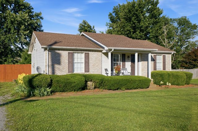 103 Ridgewood Dr, Portland, TN 37148