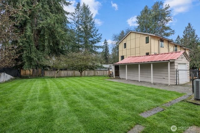 1011 NE 180TH Street, Shoreline, WA 98155