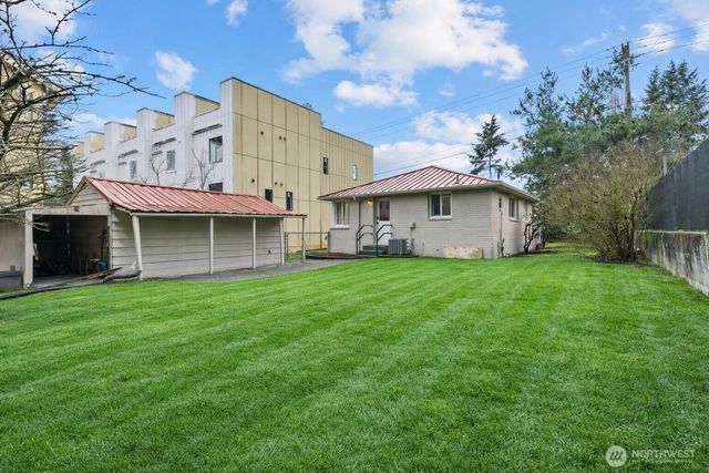 1011 NE 180TH Street, Shoreline, WA 98155