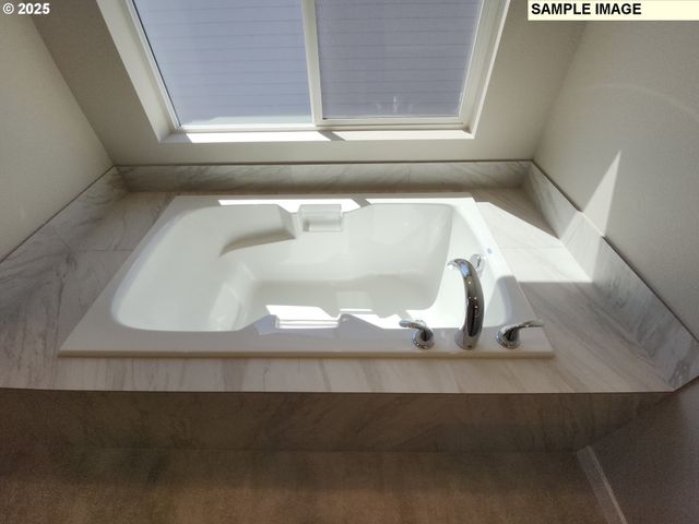 650 Magnolia Ave 38, Woodburn, OR 97071