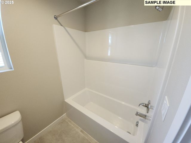 650 Magnolia Ave 38, Woodburn, OR 97071