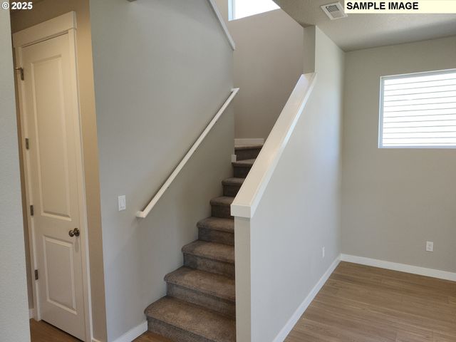 650 Magnolia Ave 38, Woodburn, OR 97071