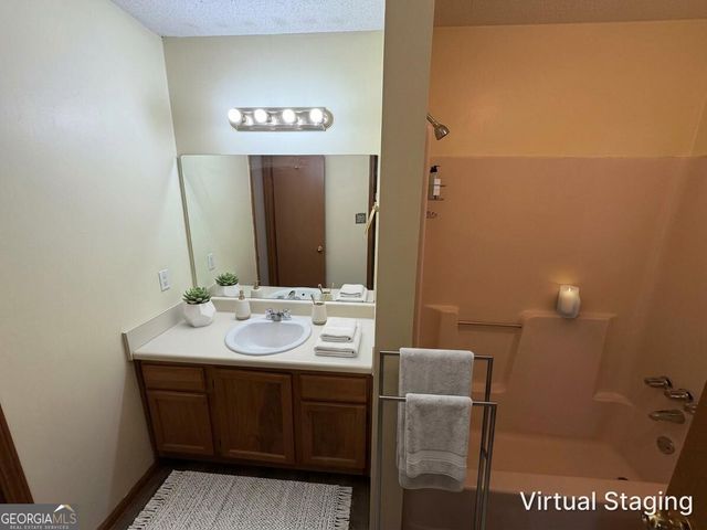 15 Mays Court, Stockbridge, GA 30281