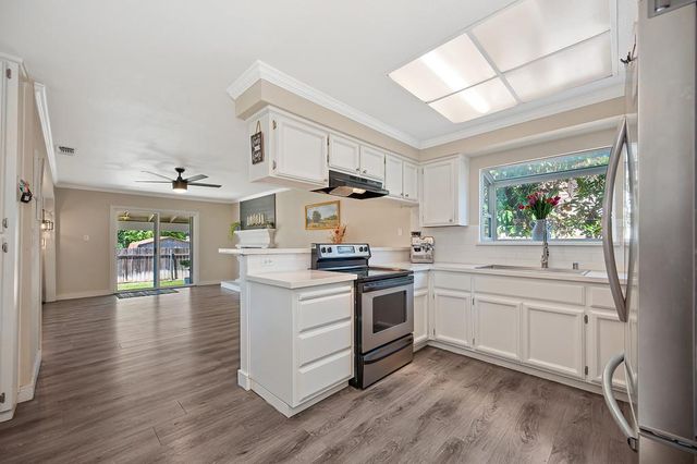 6523 Woodpark Way, Citrus Heights, CA 95621