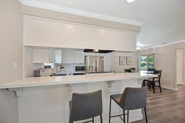 6523 Woodpark Way, Citrus Heights, CA 95621