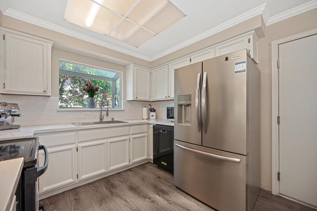 6523 Woodpark Way, Citrus Heights, CA 95621