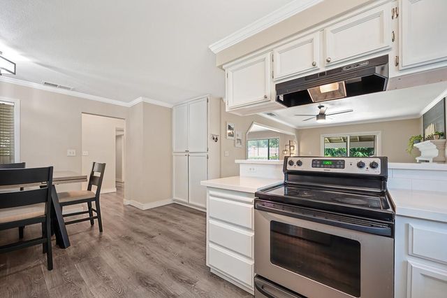 6523 Woodpark Way, Citrus Heights, CA 95621
