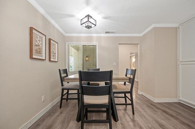 6523 Woodpark Way, Citrus Heights, CA 95621