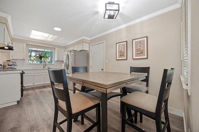 6523 Woodpark Way, Citrus Heights, CA 95621