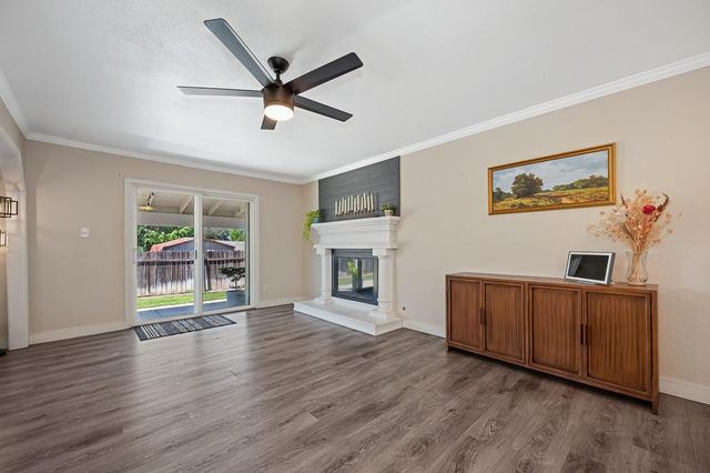 6523 Woodpark Way, Citrus Heights, CA 95621