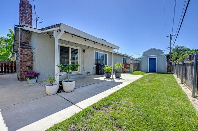 6523 Woodpark Way, Citrus Heights, CA 95621