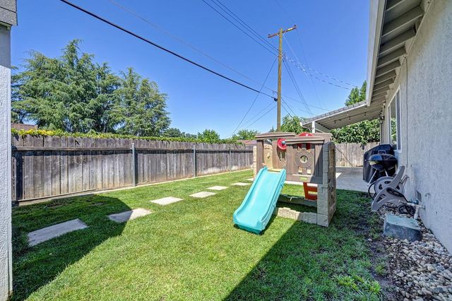 6523 Woodpark Way, Citrus Heights, CA 95621