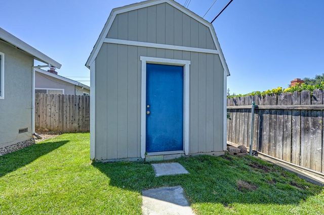 6523 Woodpark Way, Citrus Heights, CA 95621