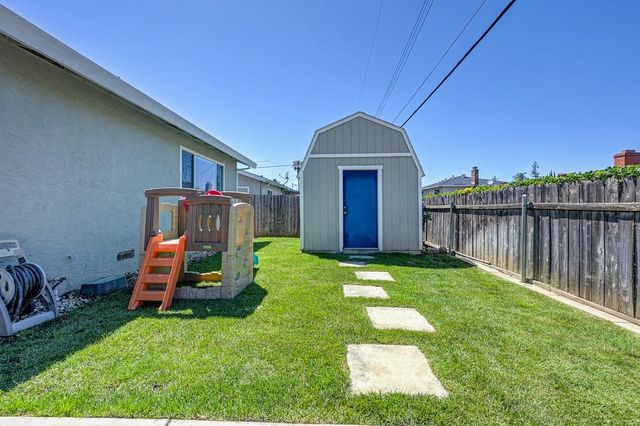 6523 Woodpark Way, Citrus Heights, CA 95621
