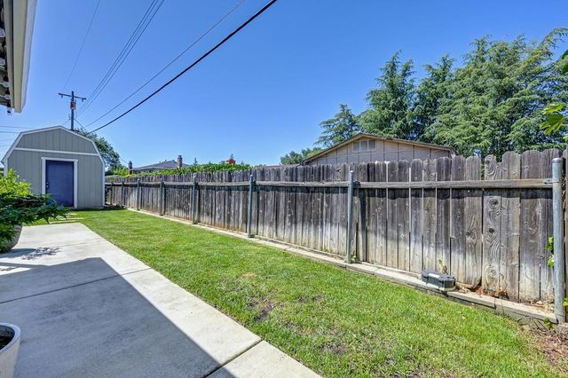 6523 Woodpark Way, Citrus Heights, CA 95621