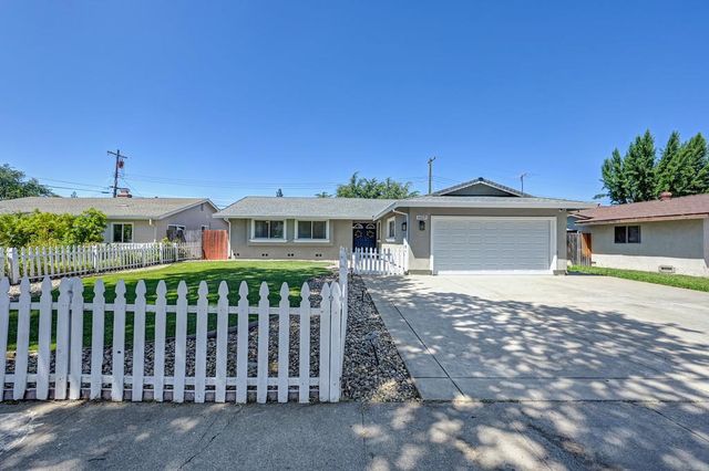 6523 Woodpark Way, Citrus Heights, CA 95621