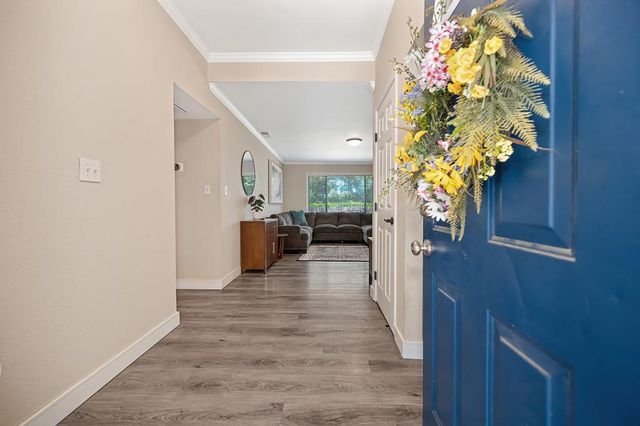 6523 Woodpark Way, Citrus Heights, CA 95621