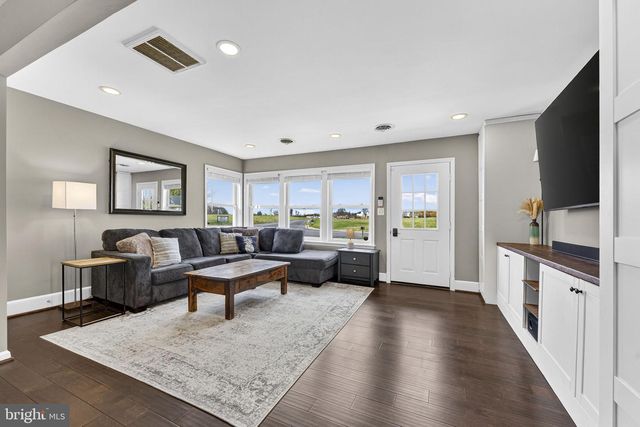 22 JACK ENDERS BLVD, Berryville, VA 22611