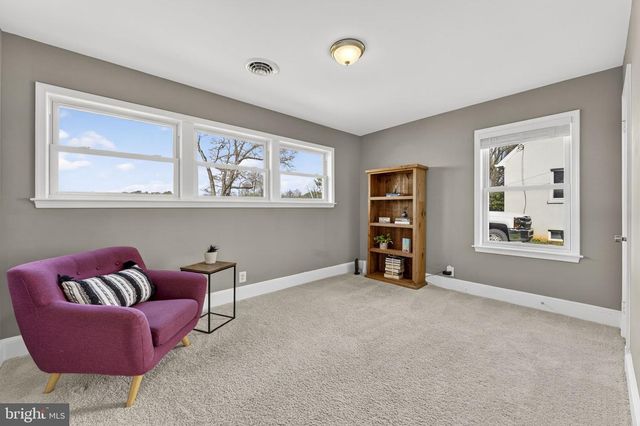 22 JACK ENDERS BLVD, Berryville, VA 22611