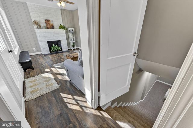 22 JACK ENDERS BLVD, Berryville, VA 22611
