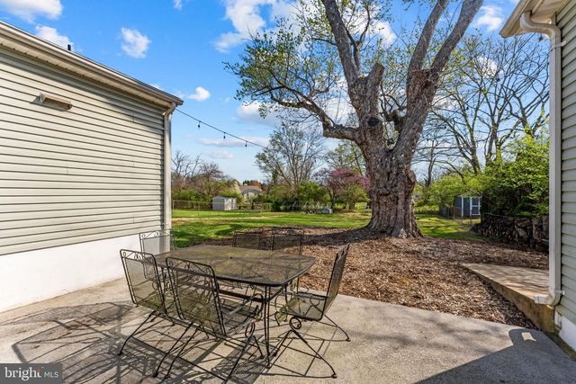 22 JACK ENDERS BLVD, Berryville, VA 22611