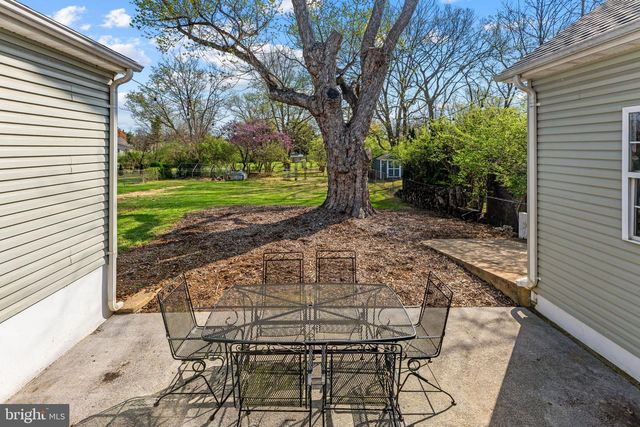 22 JACK ENDERS BLVD, Berryville, VA 22611