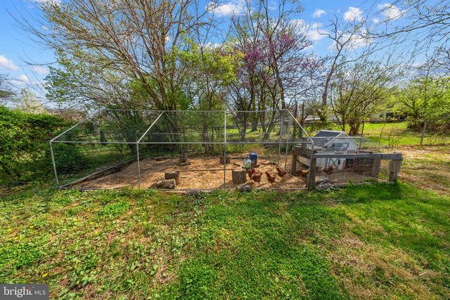 22 JACK ENDERS BLVD, Berryville, VA 22611
