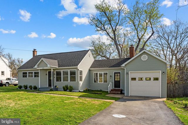 22 JACK ENDERS BLVD, Berryville, VA 22611