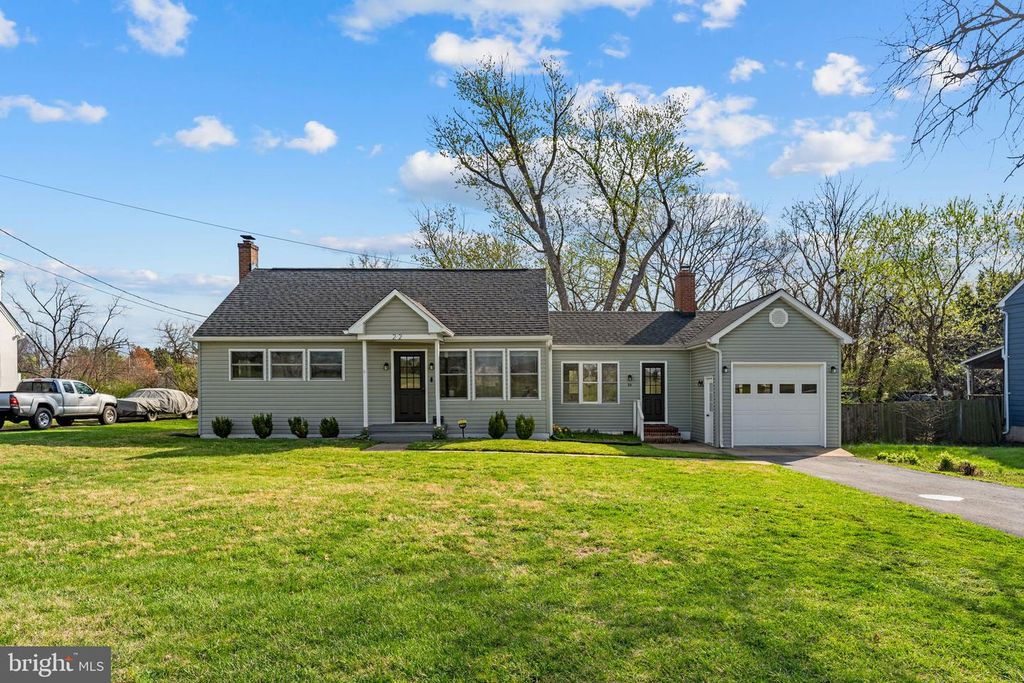 22 JACK ENDERS BLVD, Berryville, VA 22611