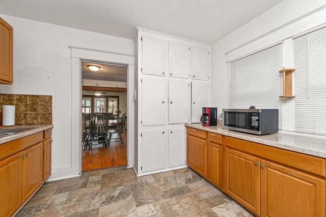 80 Magnolia Avenue, Battle Creek, MI 49017