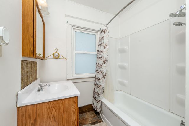 80 Magnolia Avenue, Battle Creek, MI 49017