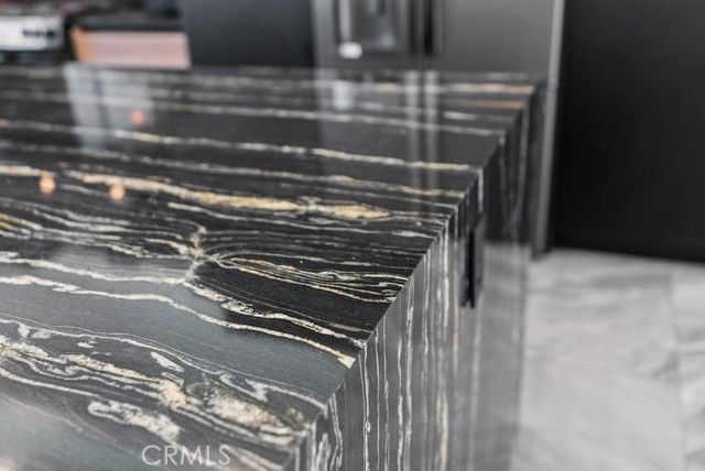 23143 Leonora Drive, Woodland Hills (los Angeles), CA 91367