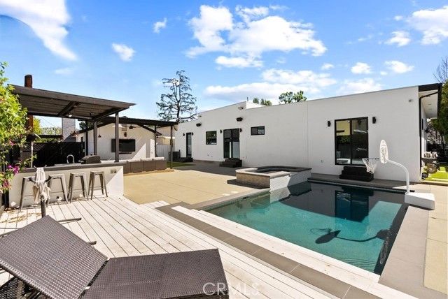 23143 Leonora Drive, Woodland Hills (los Angeles), CA 91367