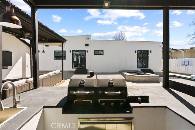 23143 Leonora Drive, Woodland Hills (los Angeles), CA 91367