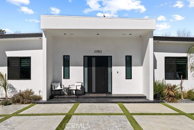 23143 Leonora Drive, Woodland Hills (los Angeles), CA 91367