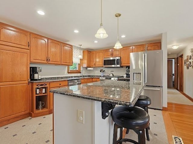 22 Legaski Ave, Stoughton, MA 02072