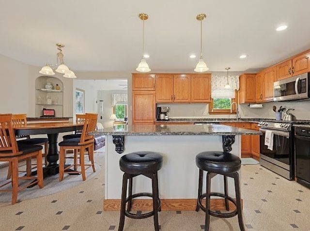 22 Legaski Ave, Stoughton, MA 02072